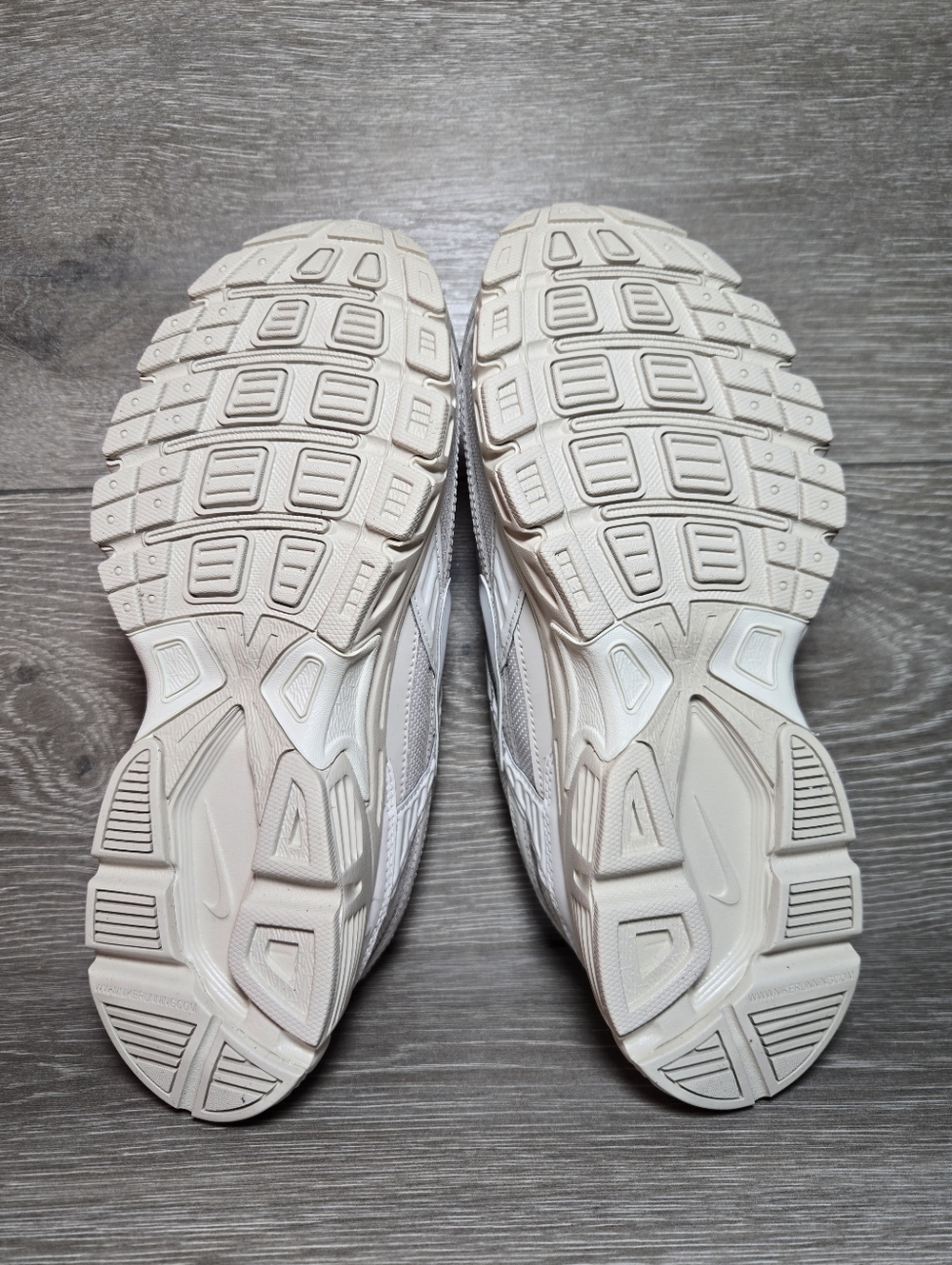 Nike Initiator Running Shoes Light Orewood Brown / Sail 394053-103 Womens Size 9 - Picture 5 of 7